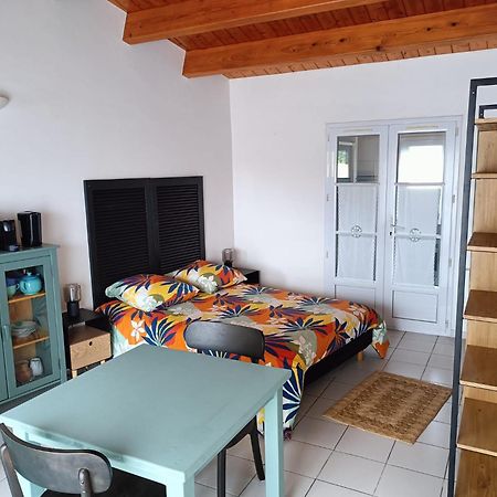 Large Studio Close To The Beach Saint-Martin-de-Re Exterior photo